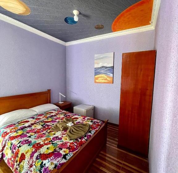 بنسيون Hostal R. Williams