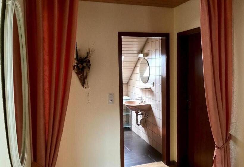 ベッドアンドブレックファースト Gästehaus Hoffmann