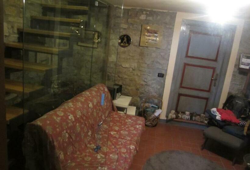 تختخواب و صبحانه Poggio Delle Rondini