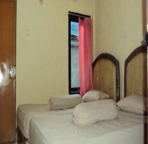 پانسیون Kenangan Guest House