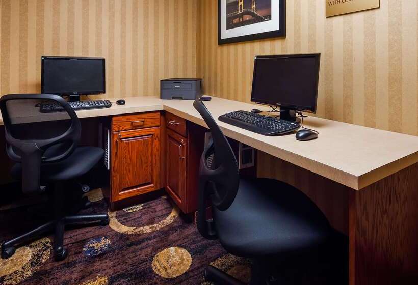 هتل Best Western Executive Inn & Suites