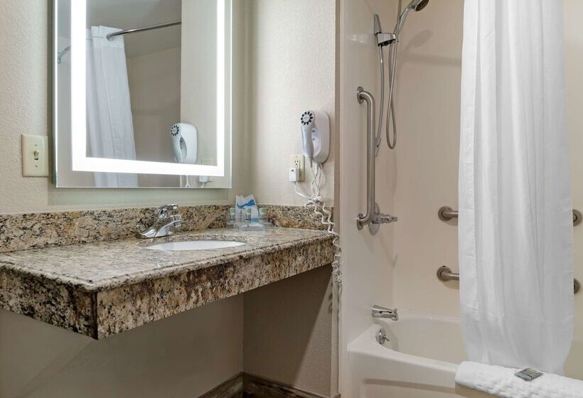 هتل Best Western Executive Inn & Suites