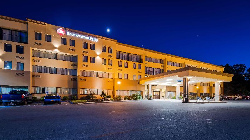 ホテル Best Western Plus Reading Inn & Suites