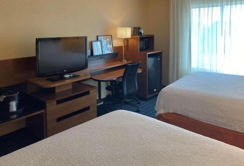 هتل Comfort Inn & Suites Ankeny  Des Moines