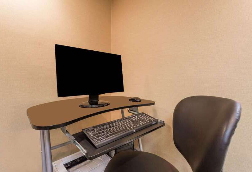 酒店 Days Inn By Wyndham Dumfries Quantico