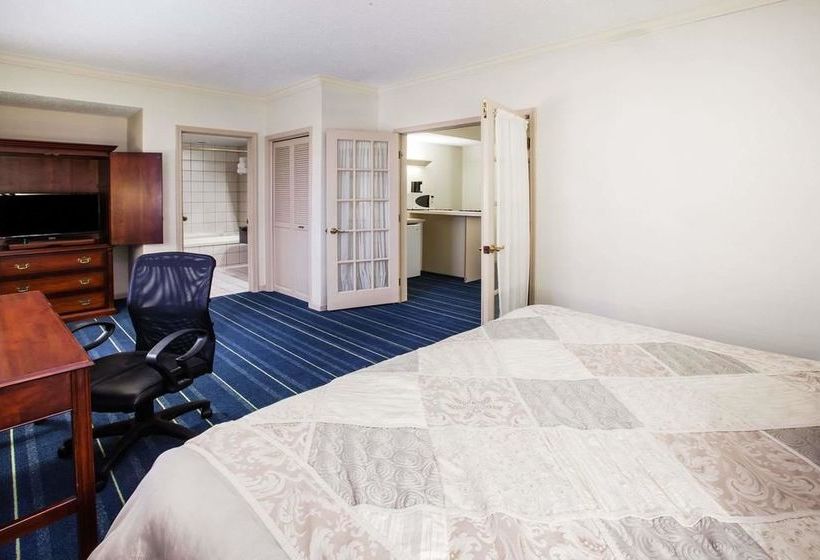 Отель Days Inn By Wyndham Midland