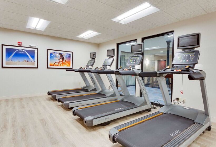 هتل Drury Plaza St Louis At The Arch