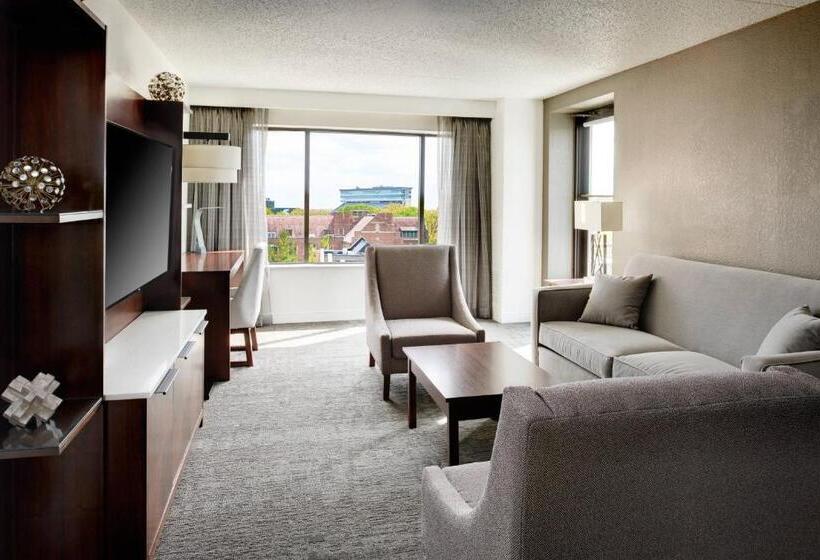 فندق Marriott East Lansing At University Place