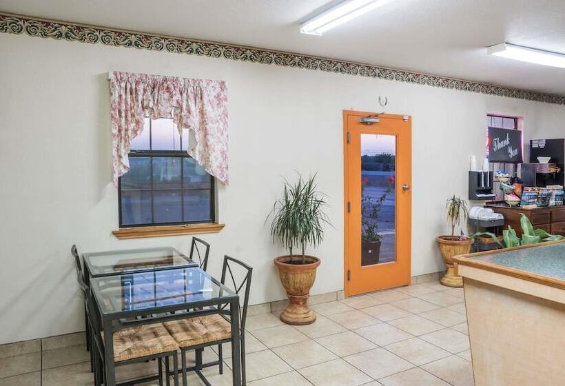 فندق Travelodge By Wyndham Temple