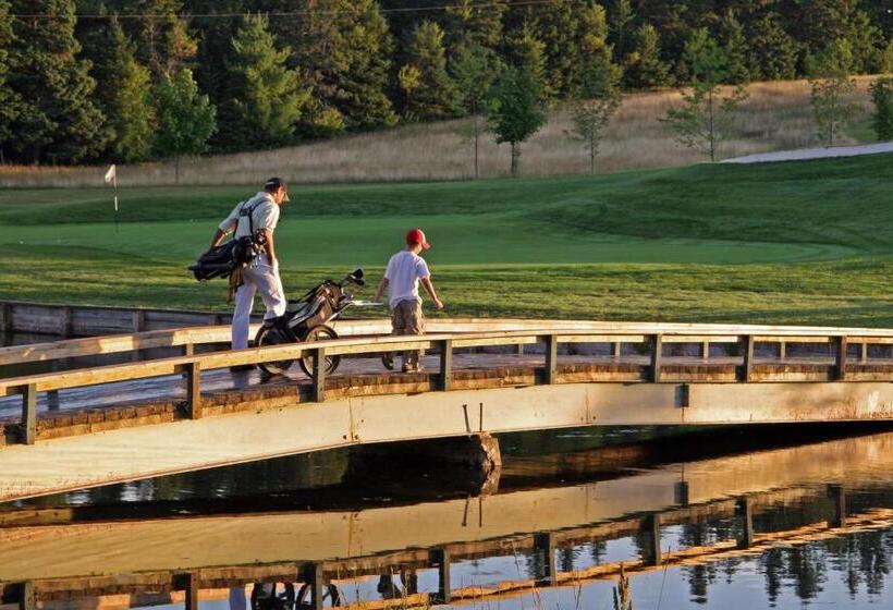 Mill River Resort