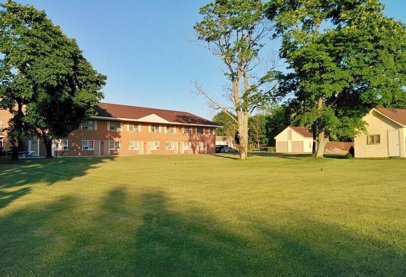 מוטל Budget Host East End Hotel In Riverhead