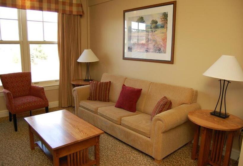 منتجع Calabogie Peaks Hotel, Ascend Hotel Collection