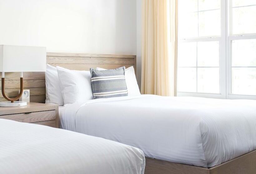 منتجع Parrot Key Hotel & Villas