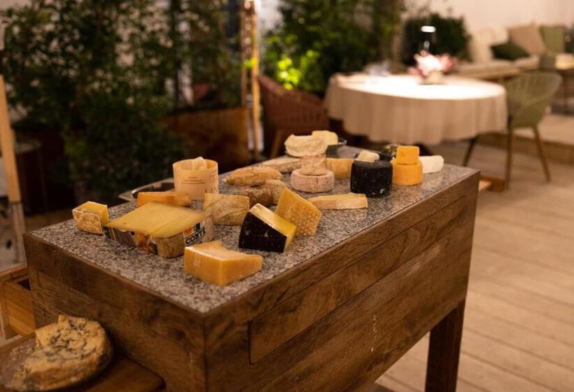 هاستل Lieperts Cafè Dinners