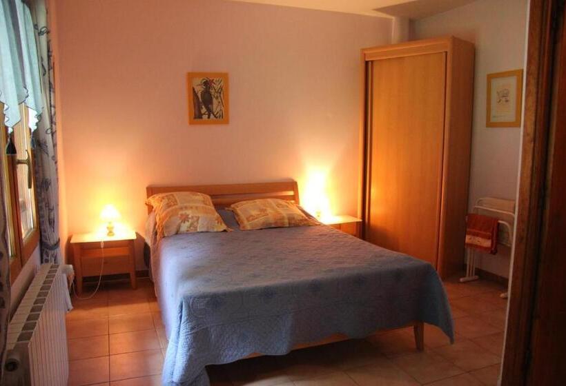 مبيت وإفطار Chambre D Hôte Chez Antoinette Et Charles