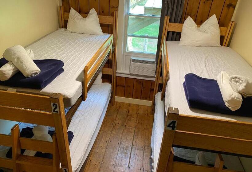Hi Martha S Vineyard   Hostel