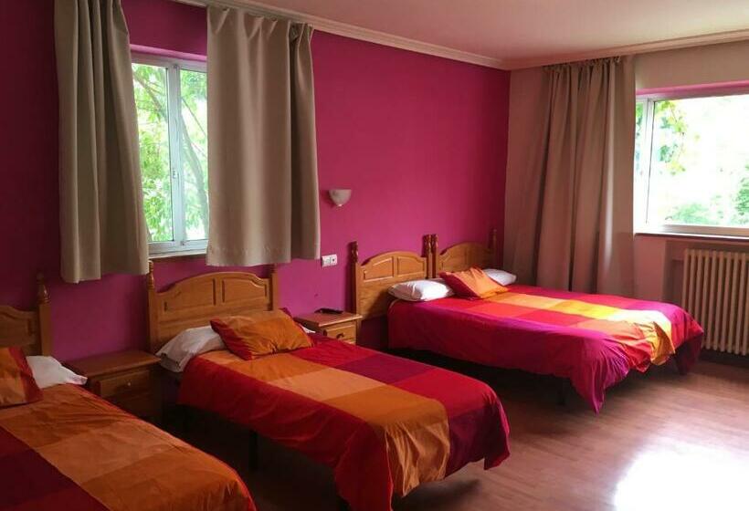 Отель Valle De Ayala