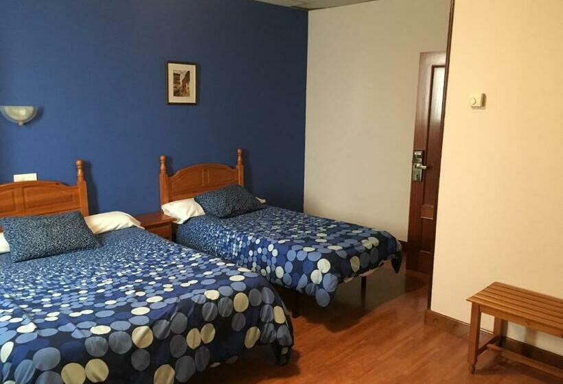 Отель Valle De Ayala