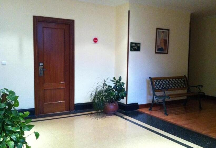 Отель Valle De Ayala