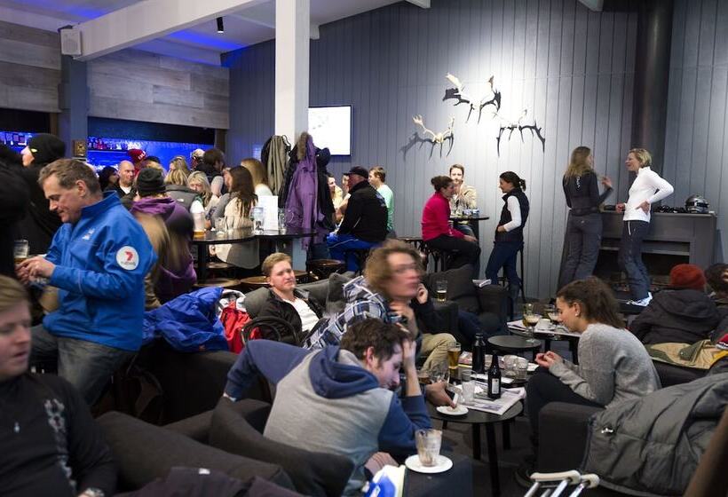 汽车旅馆  Ski Club Of Victoria   Ivor Whittaker Lodge