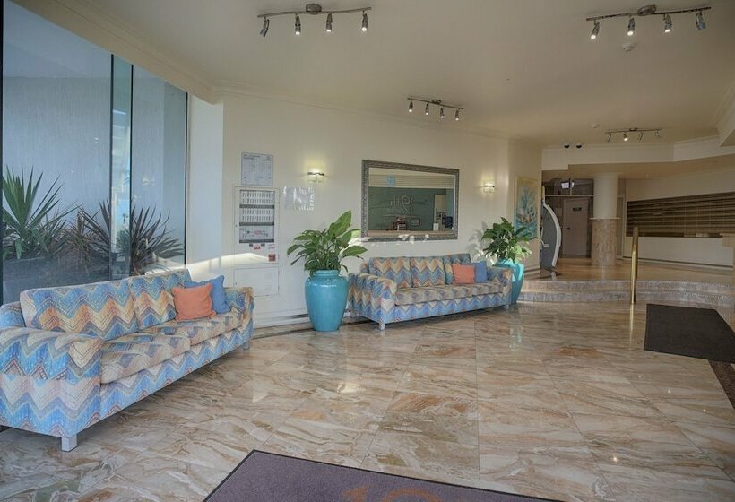 هتل 19th Avenue On The Beach