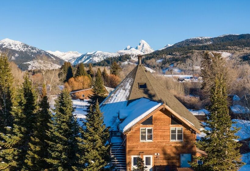 فندق Teton Teepee Lodge