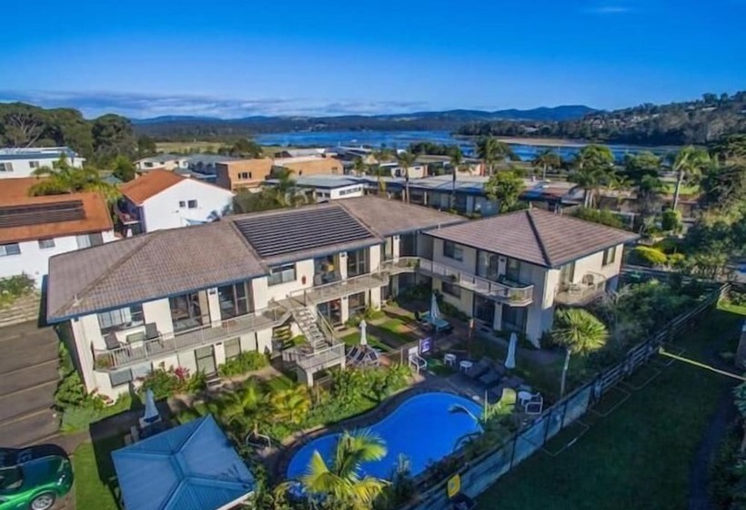 Ocean Drive Apartments