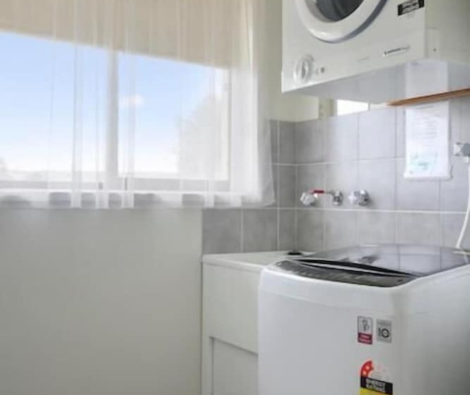 Ocean Drive Apartments