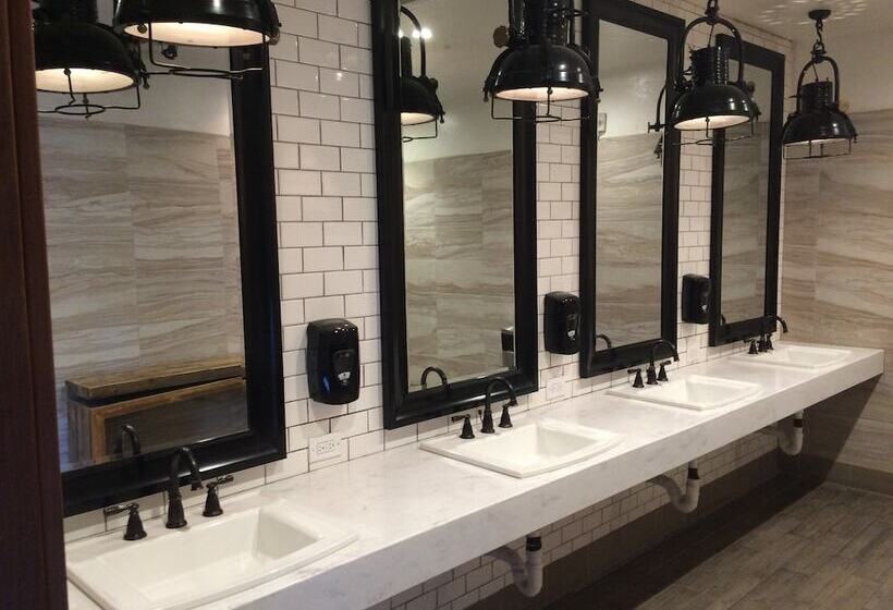 Flying Flags Rv Resort & Campground