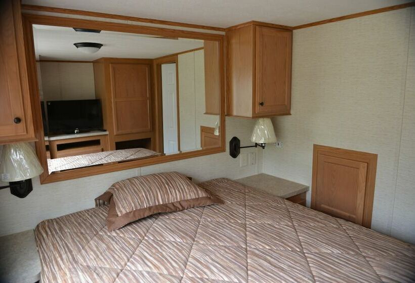 ホテル Timothy Lake South Rv   Campground