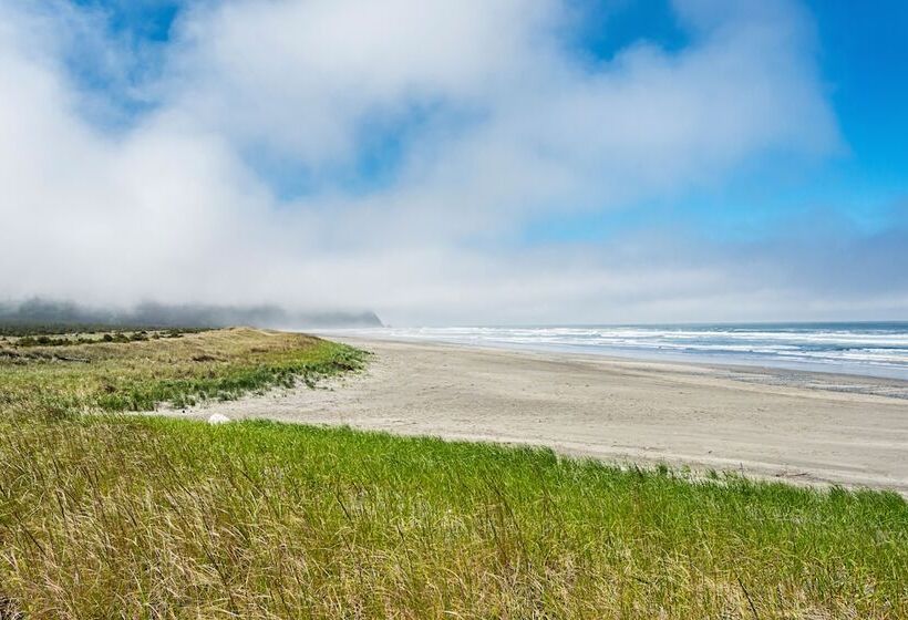 Long Beach Rv & Camping Resort