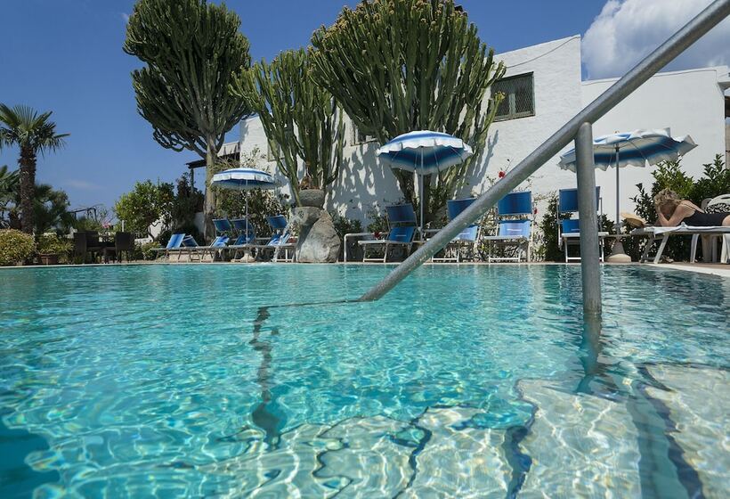 Bed and Breakfast Accommodation For 6 With A Breathtaking View Of Citara