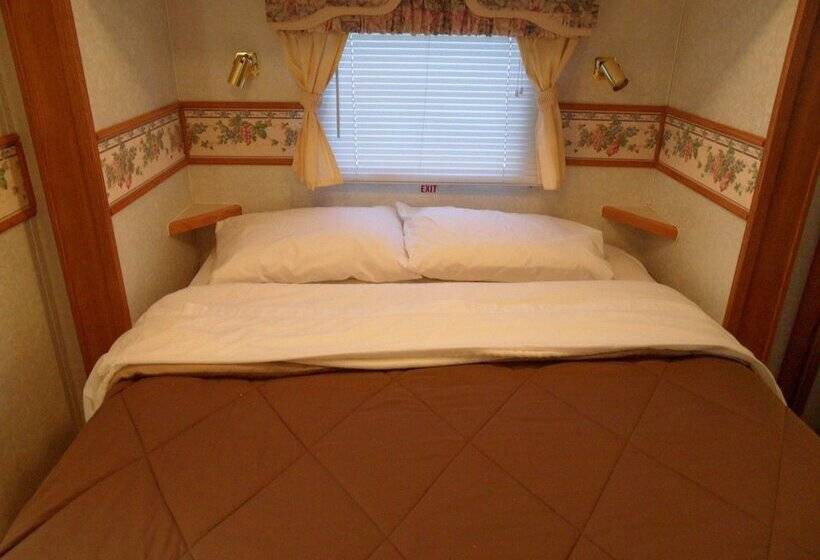 Отель Pahrump Rv Park & Lodging