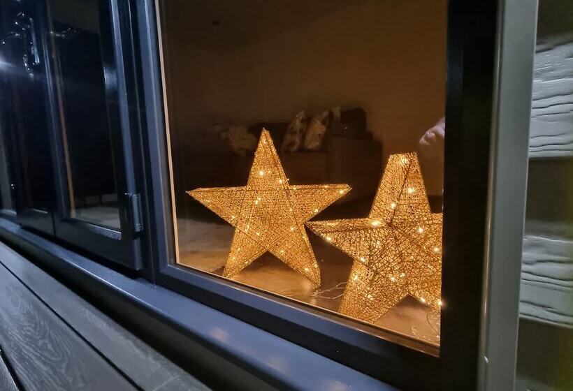 Paddock Cottage   Thorpe Arnold, Melton Mowbray