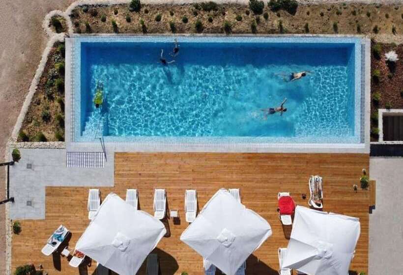 بنسيون Charming Park View Room With Breakfast Included
