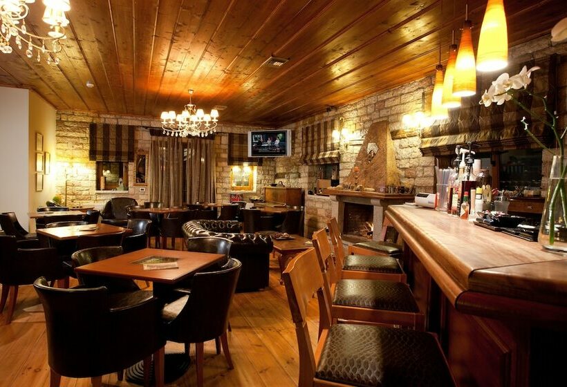 膳宿费 Nisista Lodge Mountain View