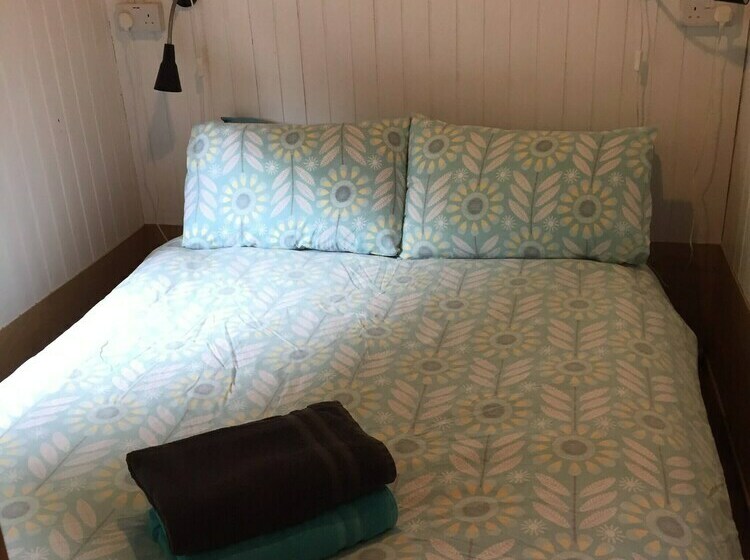 Caban Bach  The Little Cabin Cosy Cabin With Huge Sunny Deck