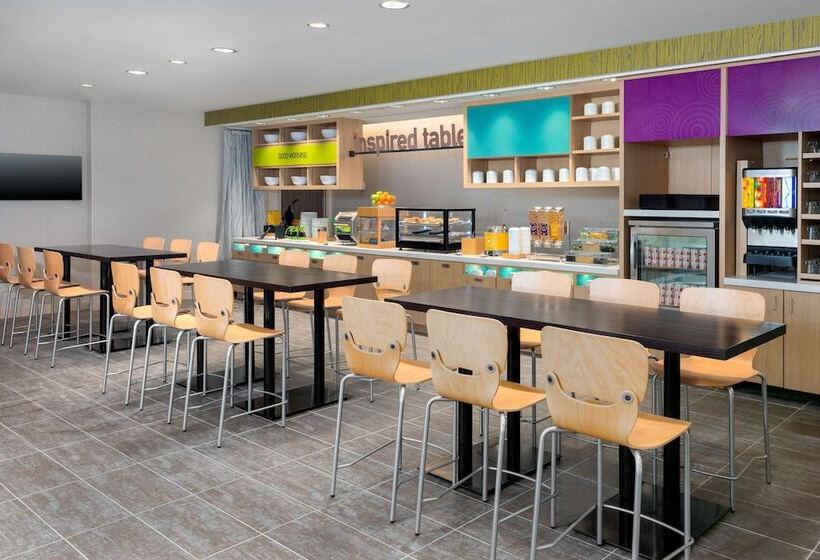 Отель Home2 Suites By Hilton Wildwood The Villages