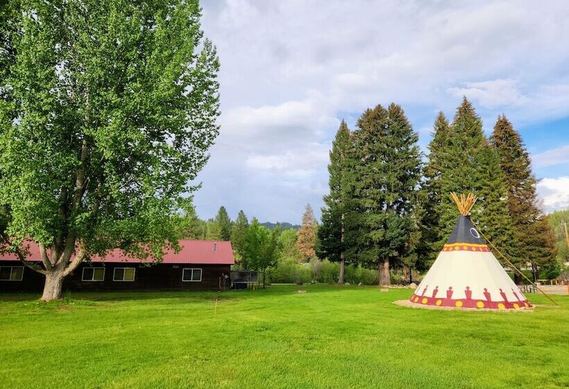 Southfork Lodge Cabin 3