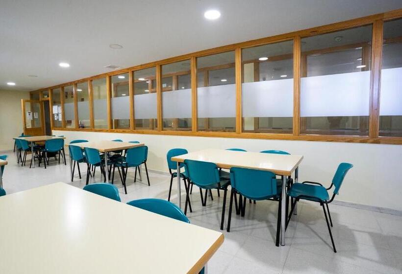 Albergue Inturjoven Sierra Nevada Hostel