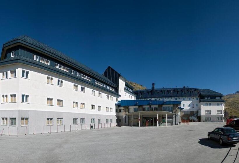 Albergue Inturjoven Sierra Nevada Hostel