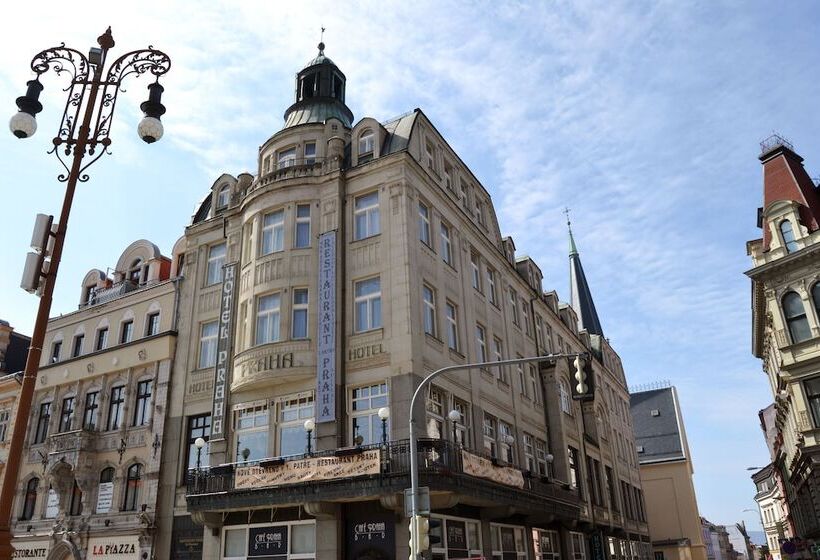 هتل Praha Liberec