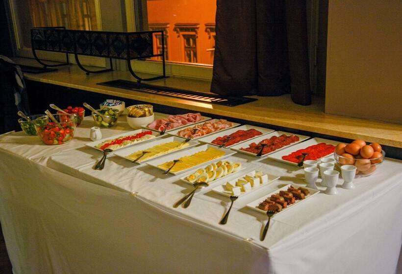 هتل Praha Liberec