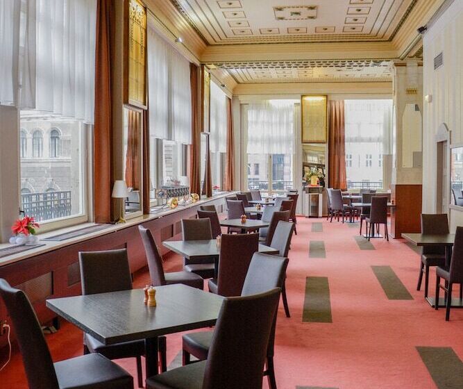 هتل Praha Liberec