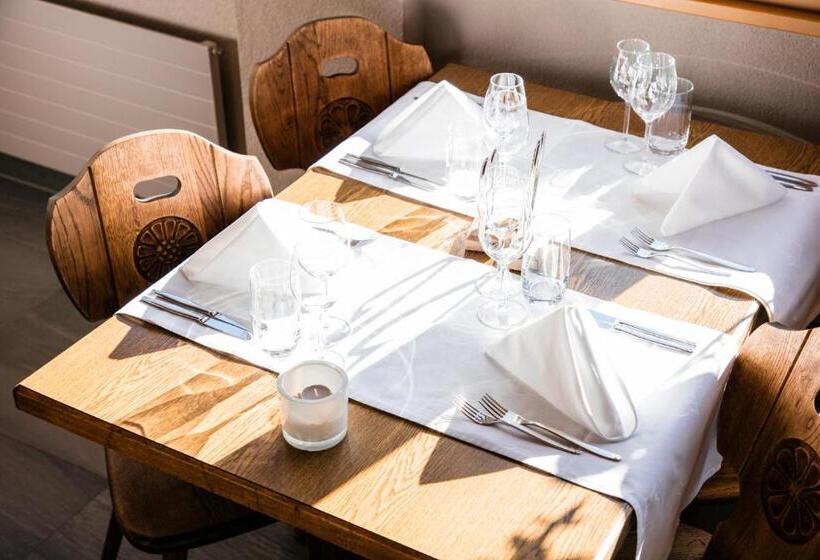 فندق Restaurant Ronalp