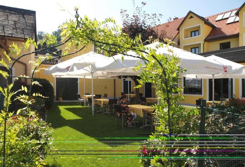 ホテル Restaurant Zum Schwan