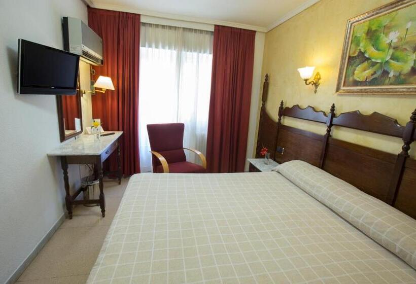 هتل Reyes Catolicos