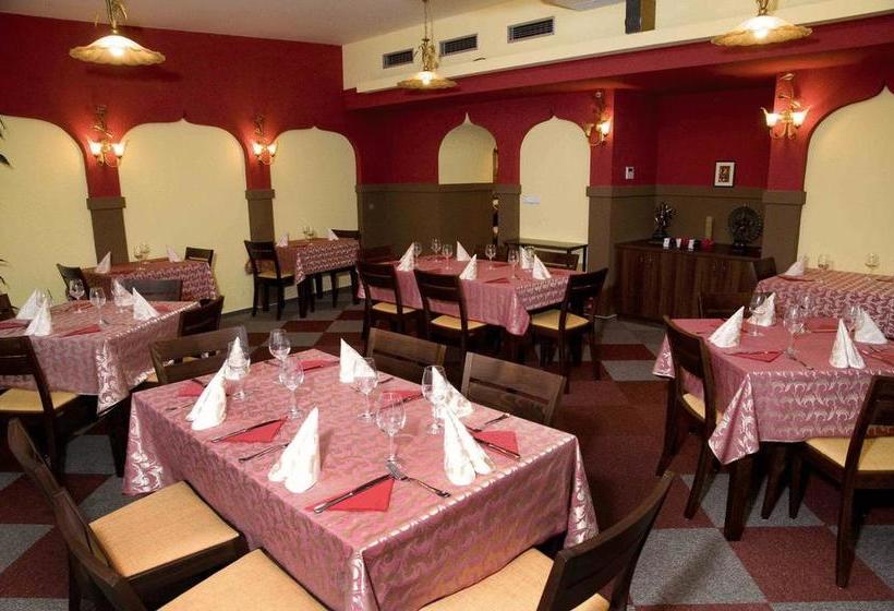 هتل Satyam Pension