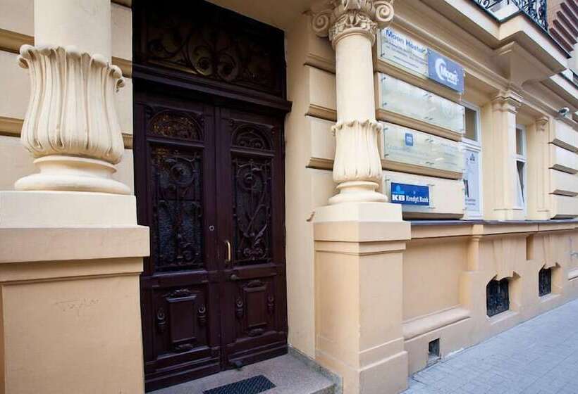 Moon Hostel Warszawa