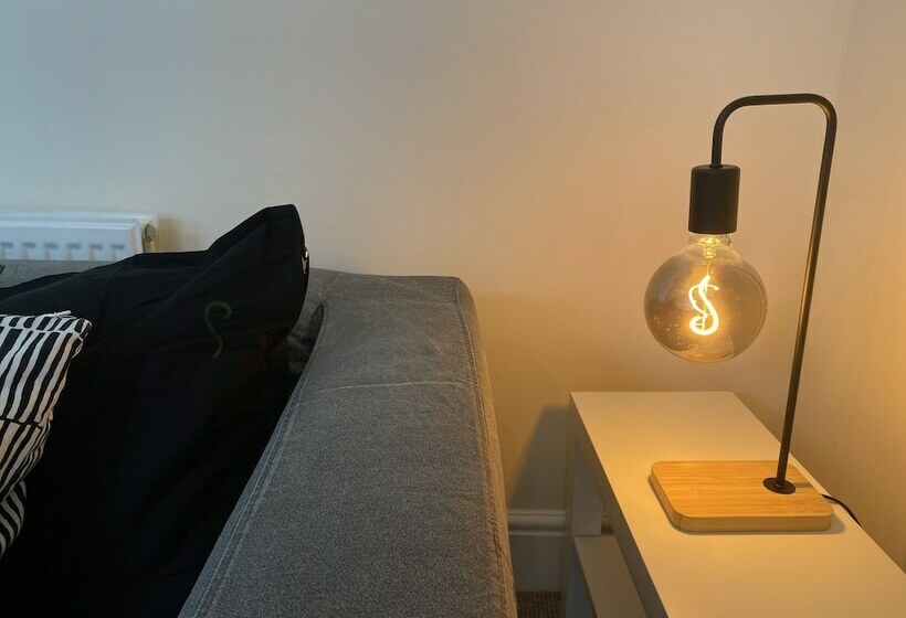 דירת נופש Charming 4bed Town House In Crookes, Sheffield